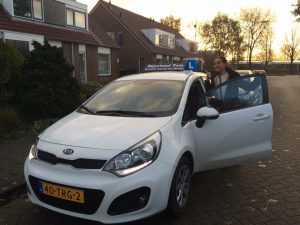 www.rijschooltom.nl De snelste weg naar een rijbewijs!!