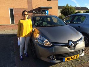 www.rijschooltom.nl De snelste weg naar een rijbewijs!!