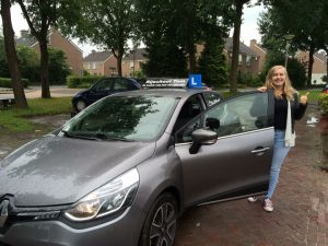 www.rijschooltom.nl De snelste weg naar een rijbewijs!!